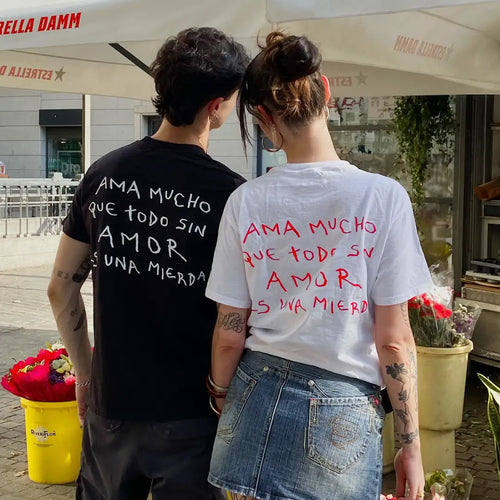 CAMISETA AMA MUCHO
